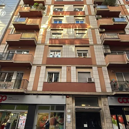 Piccinni Exclusive 182 アパート